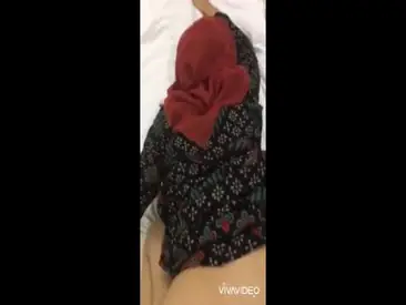 Asisten Jilbab Cantik Terseret Skandal Office Viral