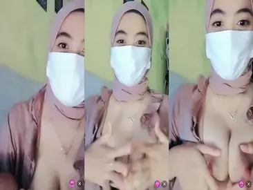 Ukhti Hijab Pasrah Digoyang Sebelum Tidur